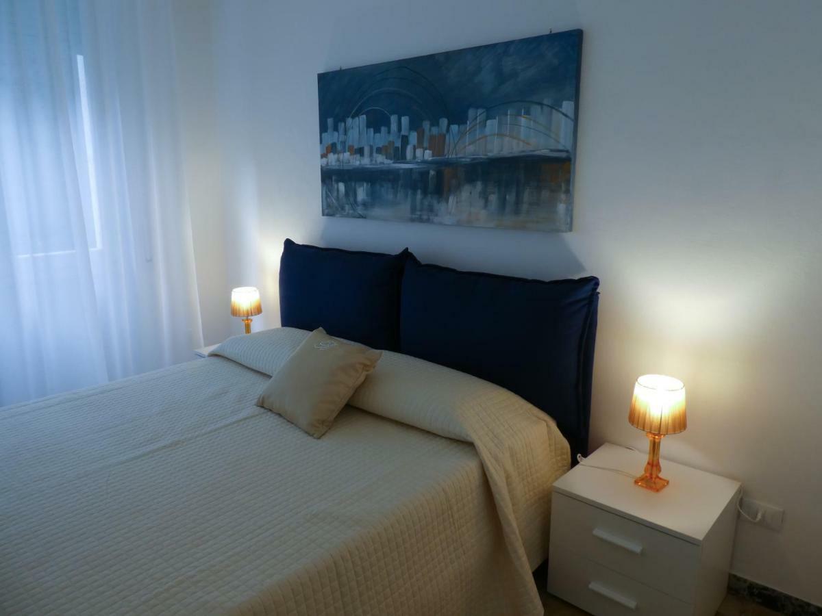 Apartamento Isola Di Man Imperia Exterior foto