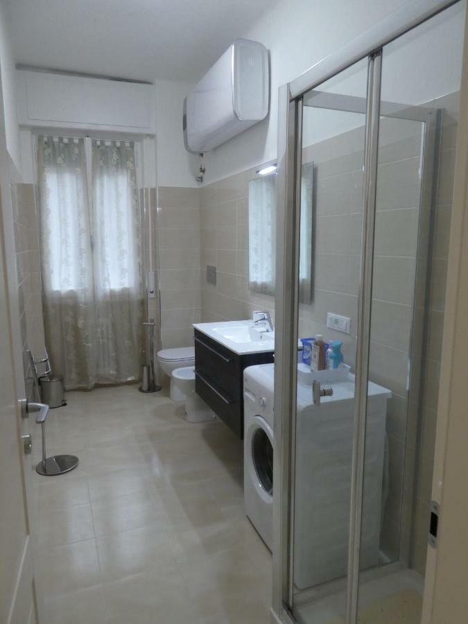 Apartamento Isola Di Man Imperia Exterior foto