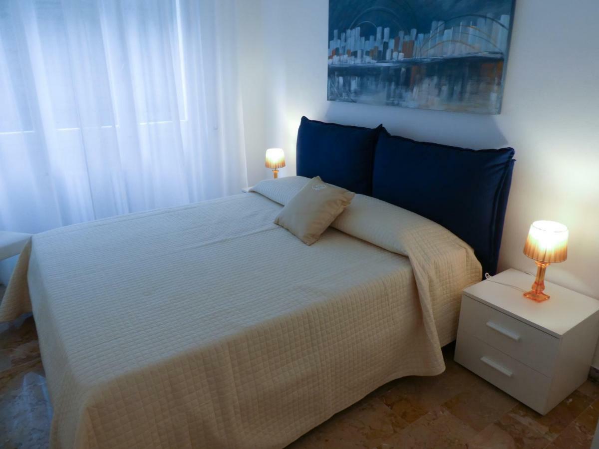 Apartamento Isola Di Man Imperia Exterior foto