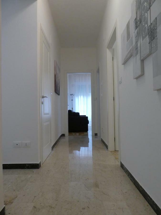 Apartamento Isola Di Man Imperia Exterior foto
