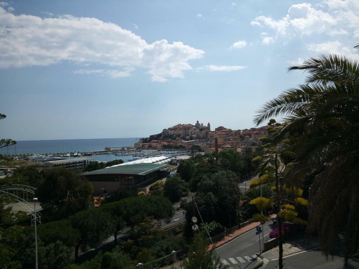 Apartamento Isola Di Man Imperia Exterior foto